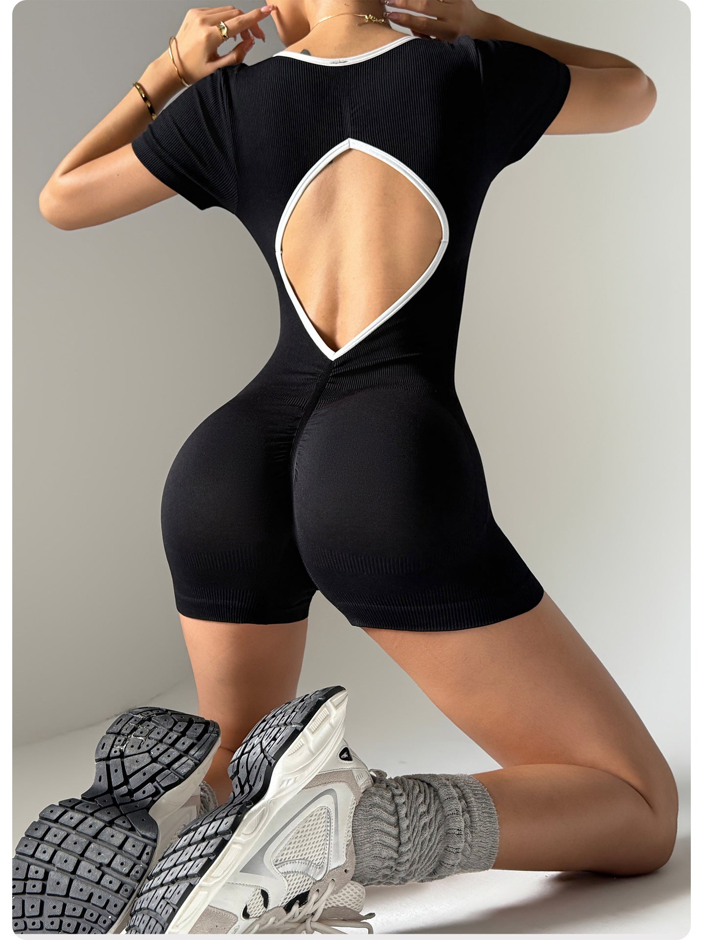 Seamless Yoga Jumpsuit Hip-lifting Backless Corset