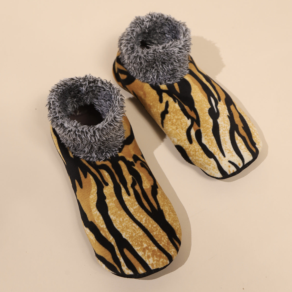 Casual Warm Winter Leopard Print Socks